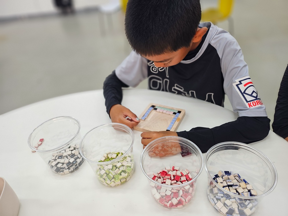 여름방학 교육 프로그램 되찾은 빛 광복-모자이크 태극기