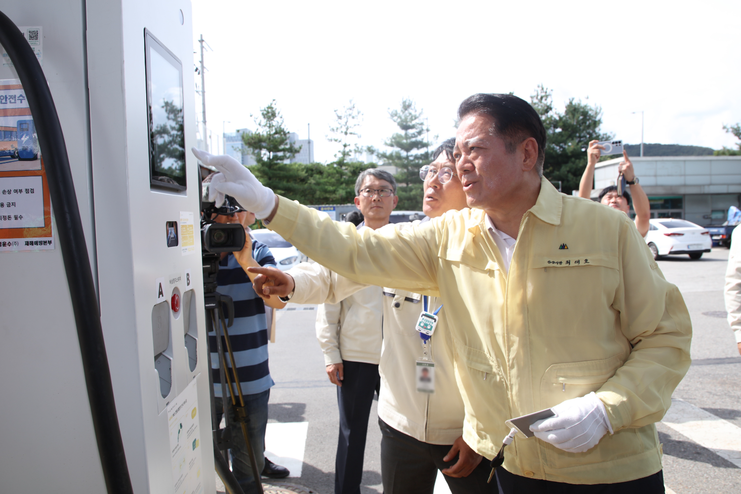 최대호 안양시장, 버스정류장 방문해 운영 상황 점검