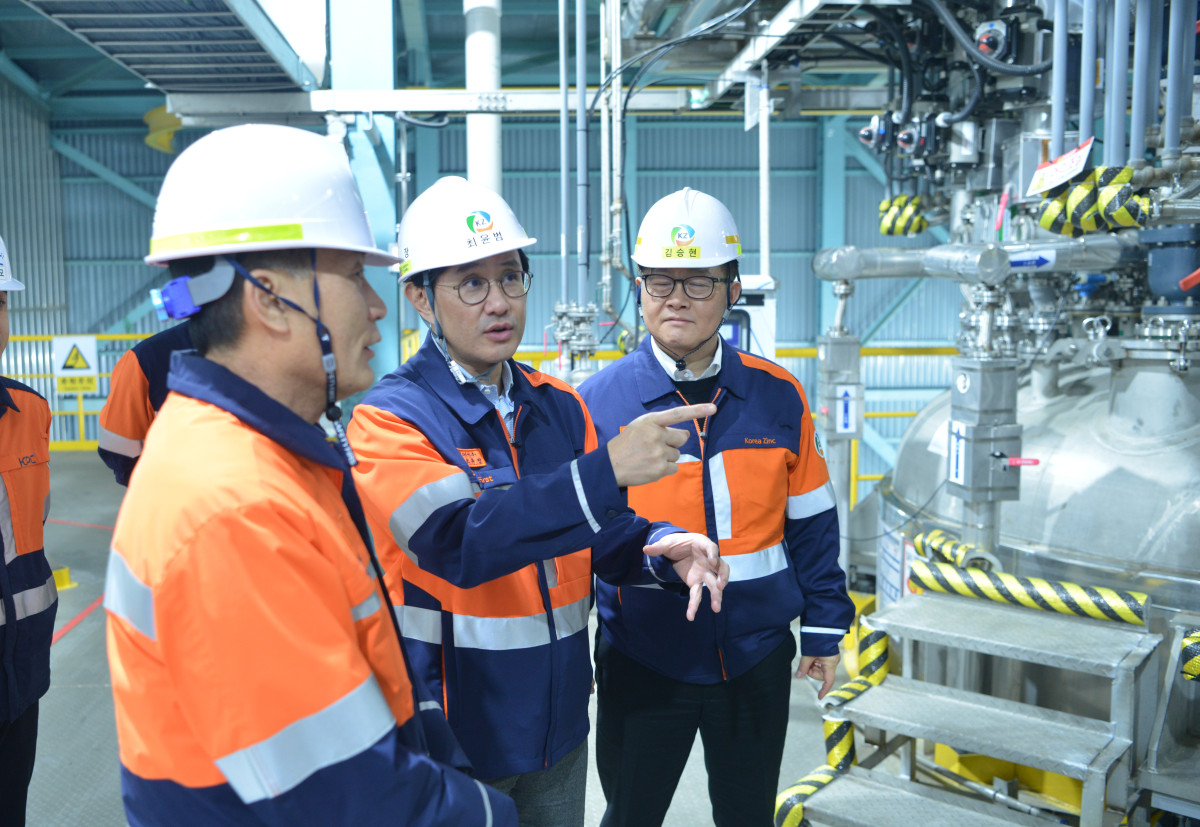 최윤범 고려아연 회장, 방미 경제사절단 합류한 까닭은
