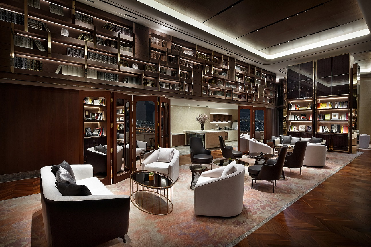 시그니엘 서울, 헨리 무어 컬렉션 전시 ‘시그니엘 아트 살롱’ 개최