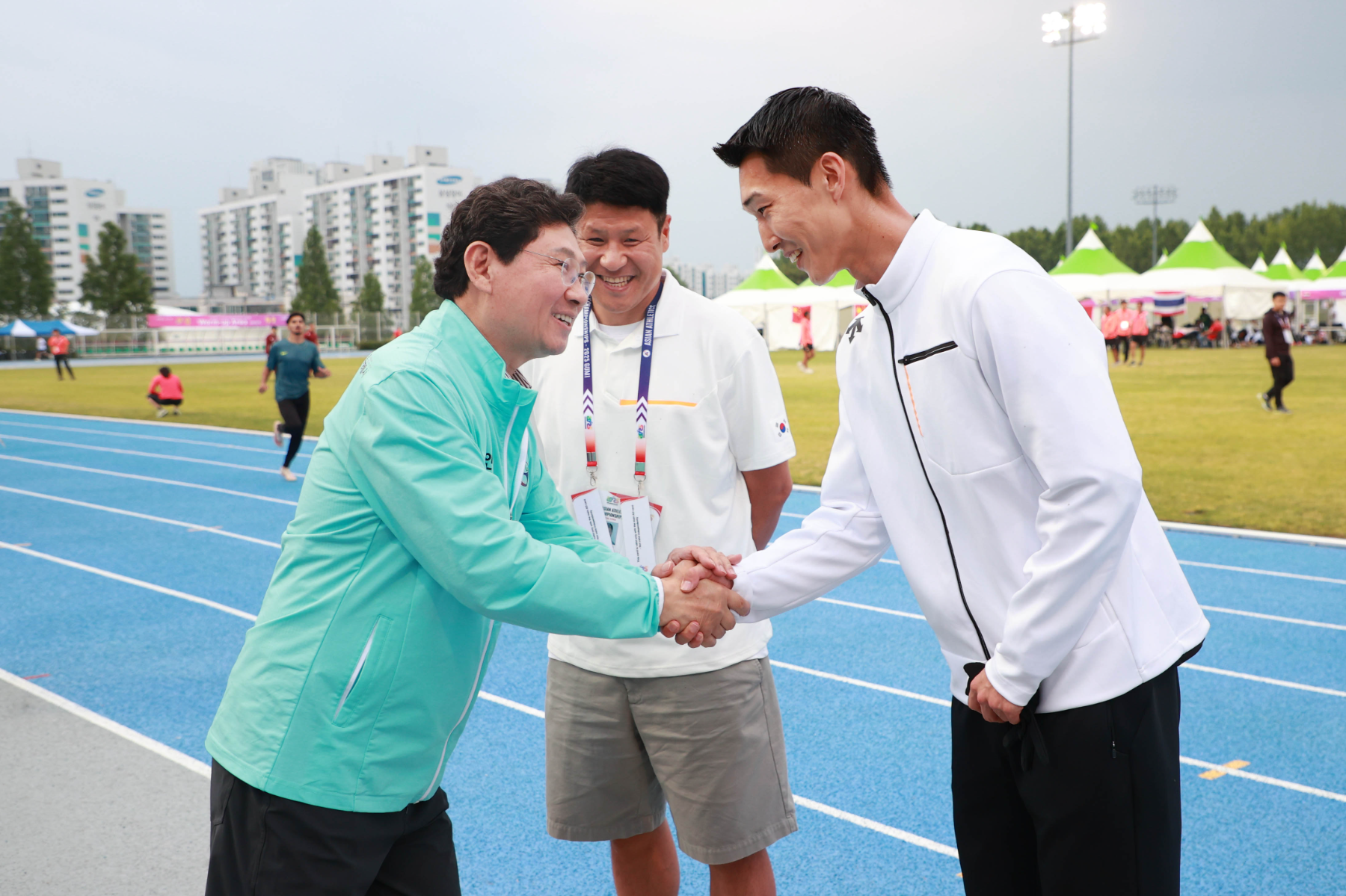 지난 5월 29일 아시아육상경기선수권대회 우상혁 선수 격려