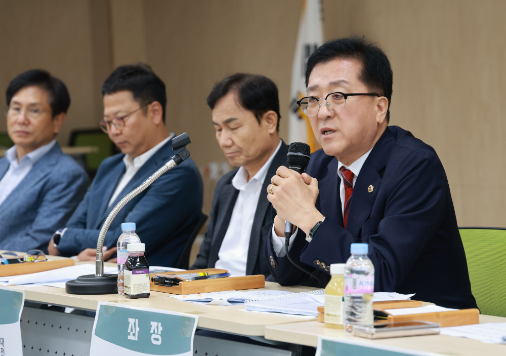 대전시의회 조원휘 의장, 환경시설지역에 복지공간 조성 논의