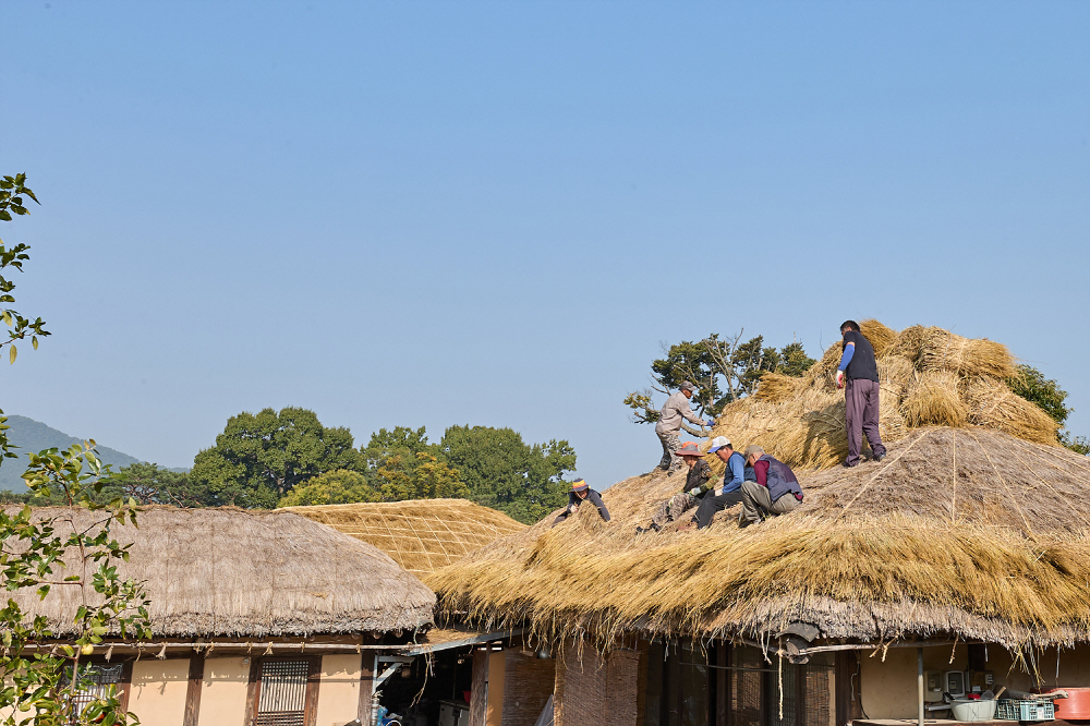 아산시, 전통과 가을 정취 물든 '외암 짚풀문화제' 오는 17일 개최