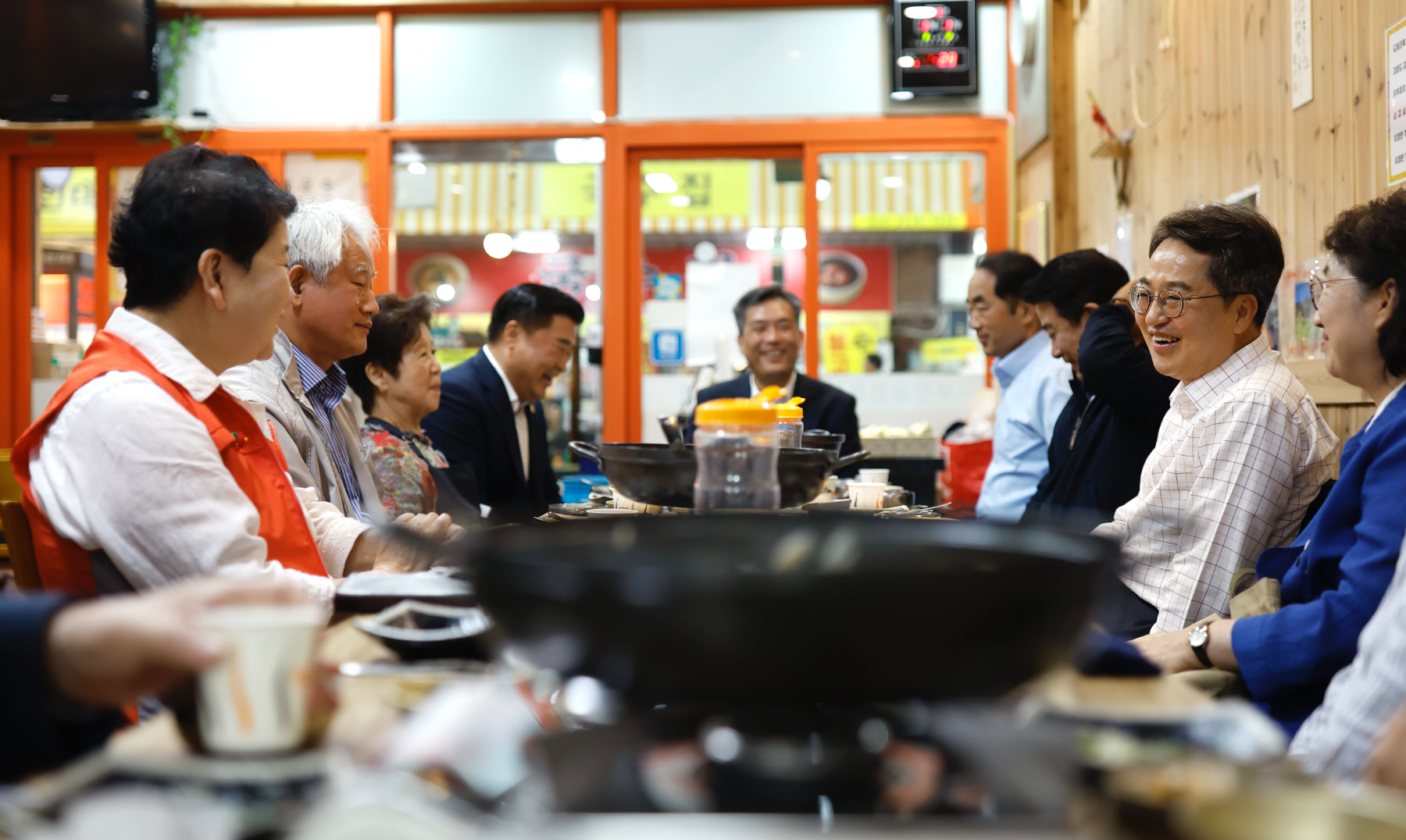 파주 문산자유시장 찾아 민생 현장 소통