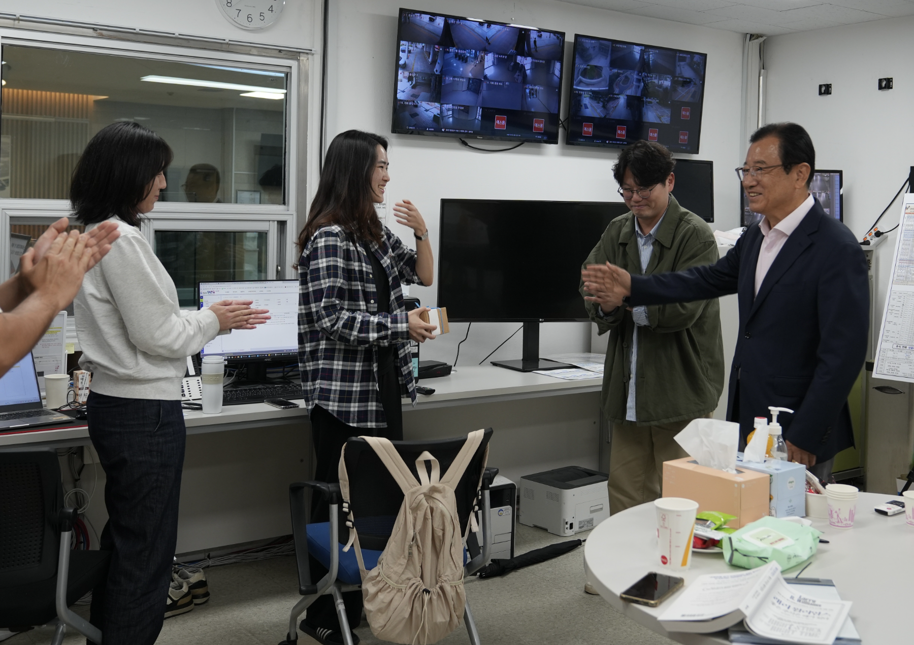 추석날 비상근무하는 현장을 방문해 격려