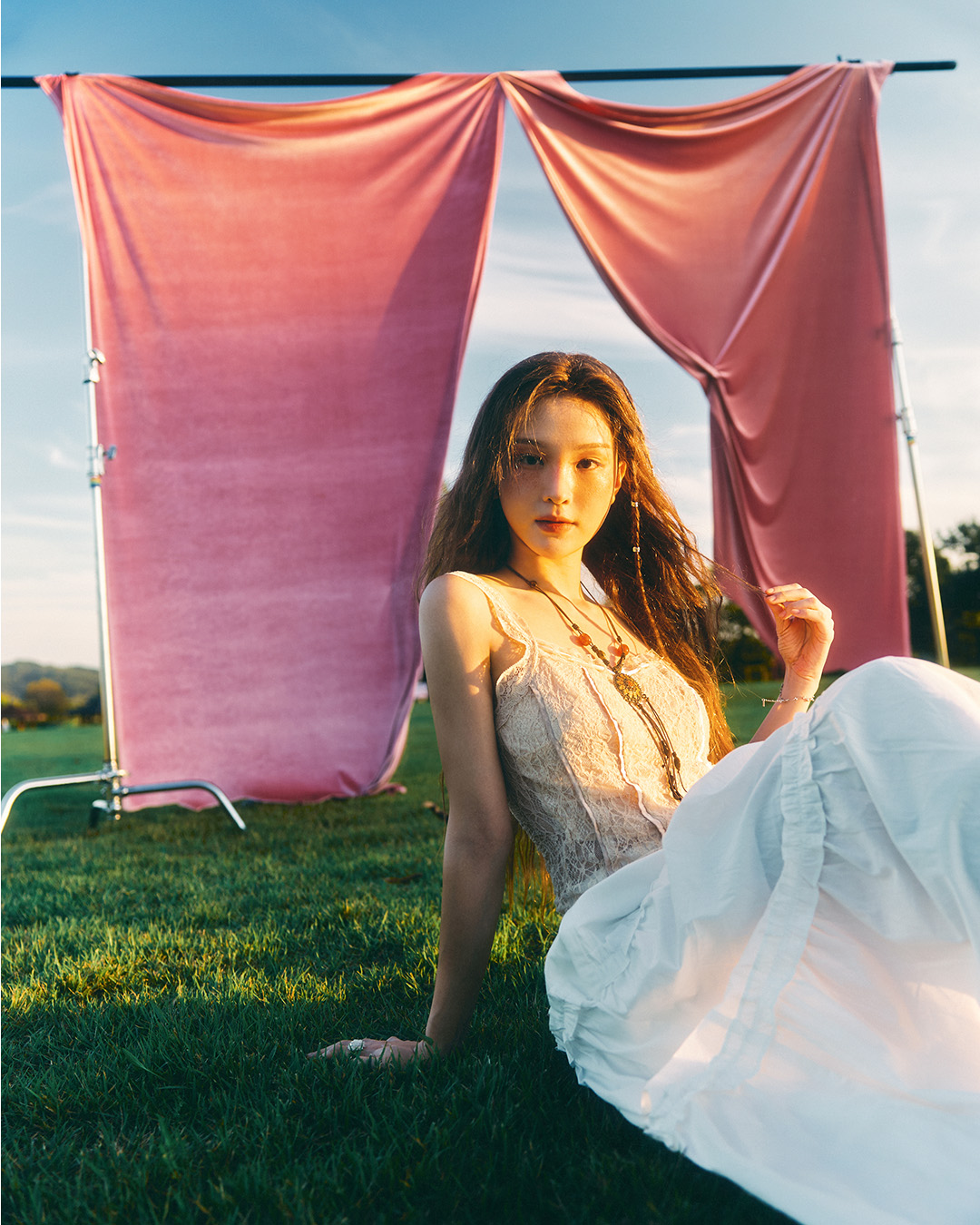 송소희, 두 번째 EP 'Re:5' 콘셉트 포토 공개…‘몽환+신비’ 분위기