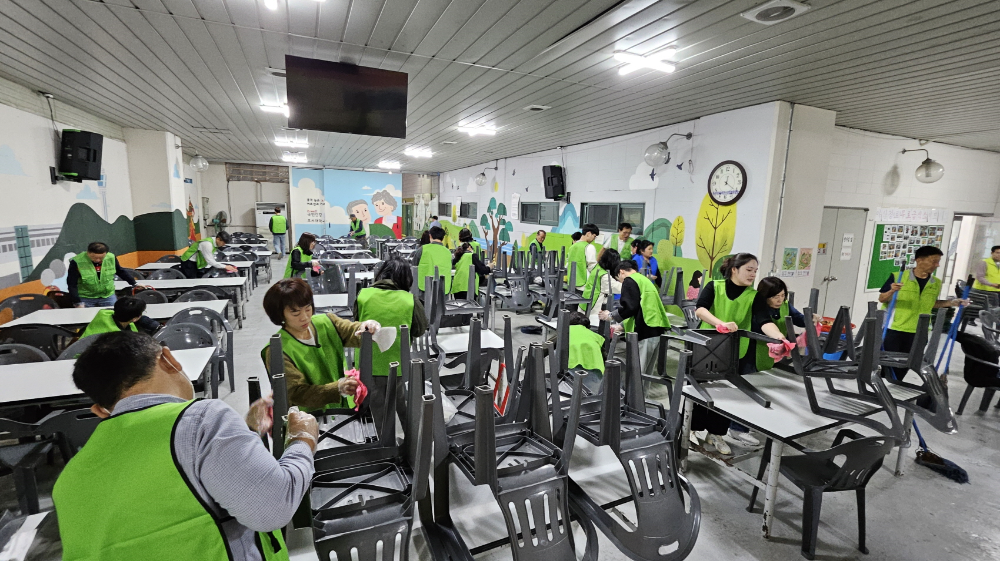 아산시 사회복지직 공무원, 무료급식 봉사 참여로 따뜻한 나눔 실천