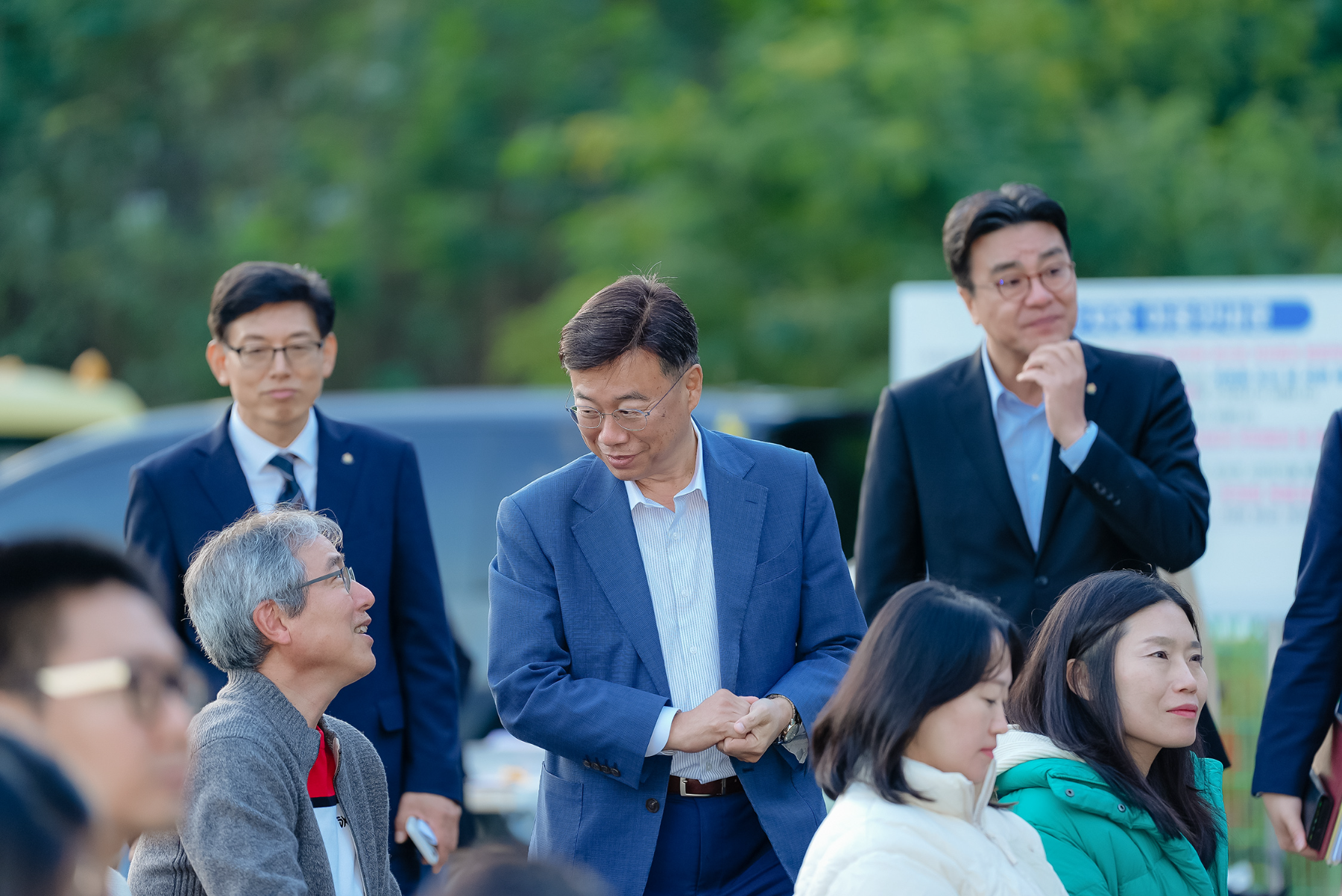 신상진 시장,가을밤의 낭만 버스킹 공연 현장 찾아 시민과 소통