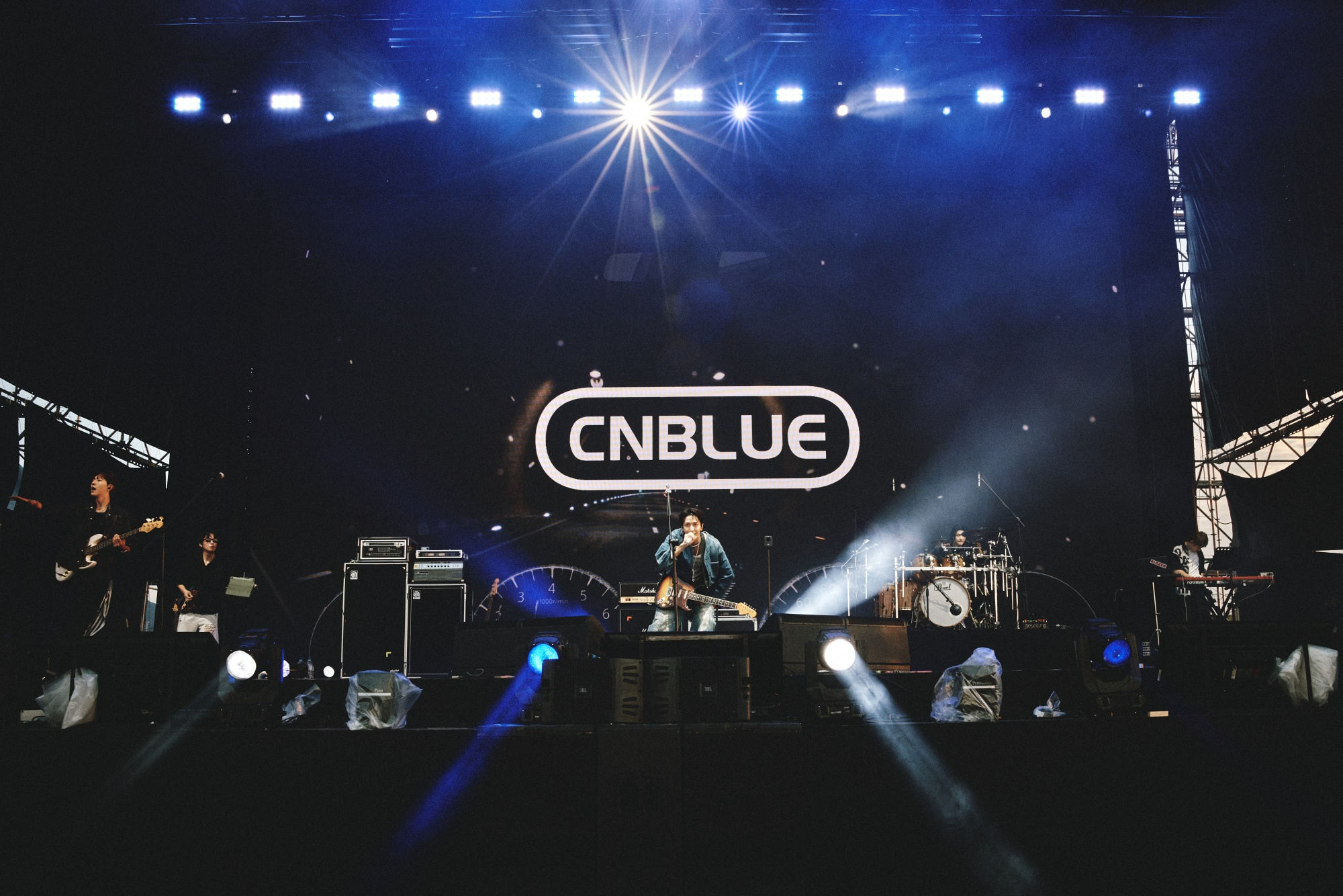 ‘공연 장인’ 씨엔블루, 페스티벌 섭외 0순위 밴드 입증…‘라이브+무대 매너+음악 스펙트럼’ 완벽 3박자