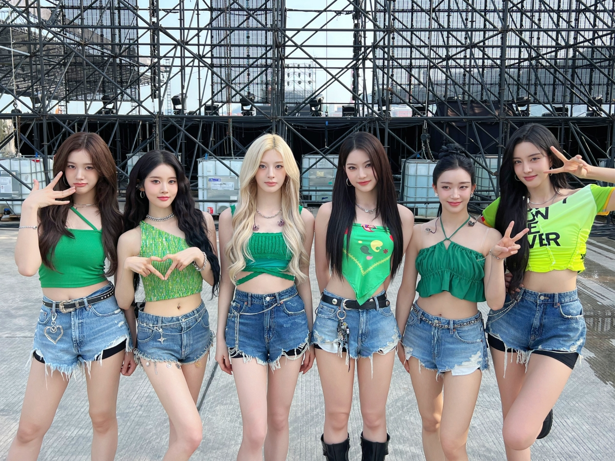 스테이씨, 마카오 워터밤 무대 장악…글로벌 여름 대서사 완성