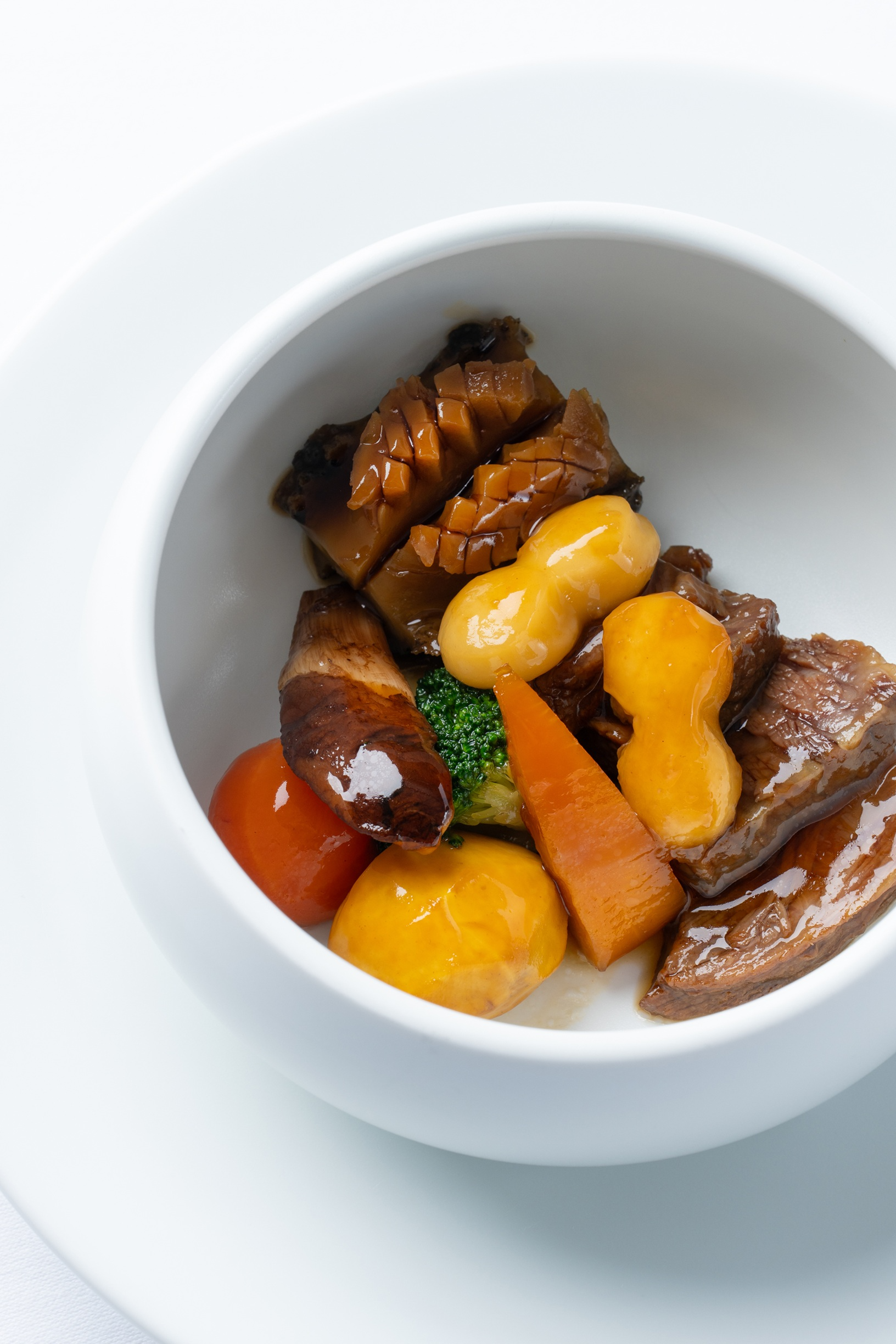 롯데호텔앤리조트, APEC 정상회의 만찬 재현한 스페셜 코스 선봬