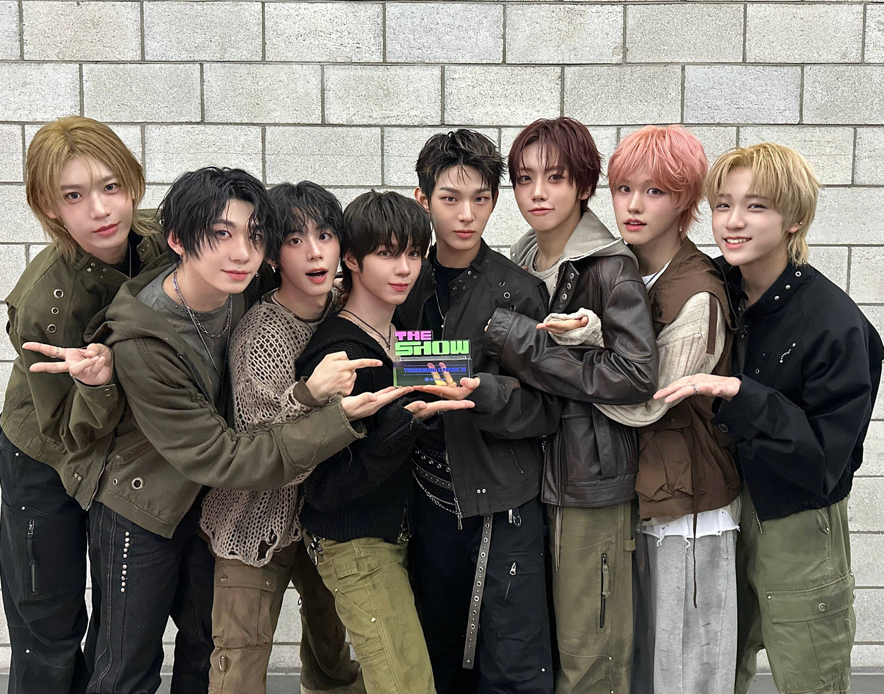 ‘더쇼’ 아홉, 컴백 일주일만 음악방송 1위 차지⋯"멋진 상 안겨준 포하 감사"