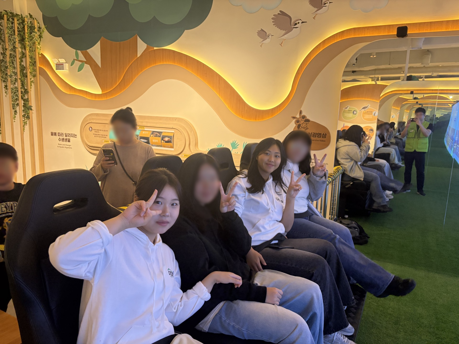 다이닝브랜즈그룹 봉사단 ‘다인어스’ 서울 지역 11월 활동 사진