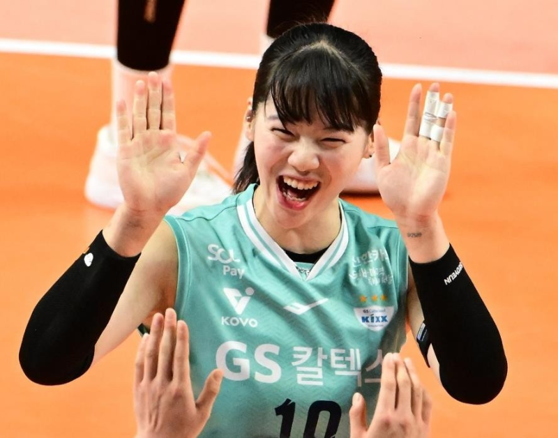 GS칼텍스 유서연, 8득점-20디그-11리시브...V리그 대표 '살림꾼' - 뉴스 썸네일 이미지
