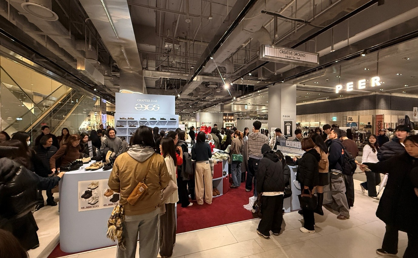 23.65, ‘더현대 서울’ 팝업 흥행…2026년 해외 오프라인 확장 예고