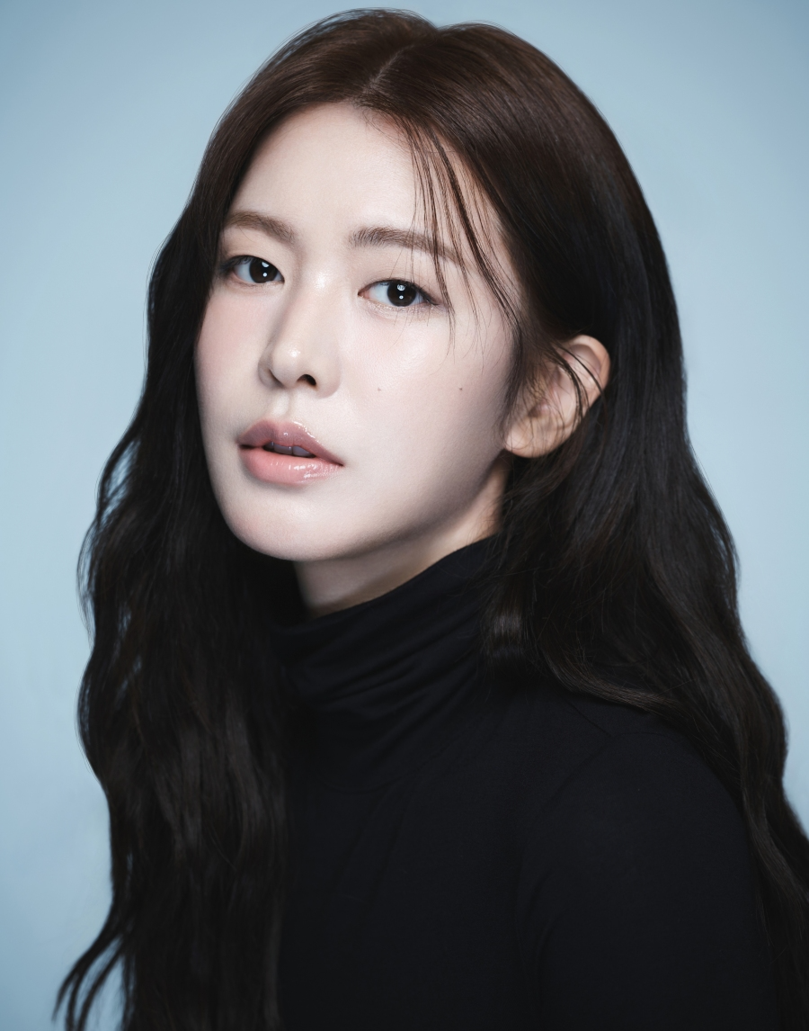 정유진, 영화 ‘휴민트’ 출연…조인성과 그려낼 팽팽한 호흡