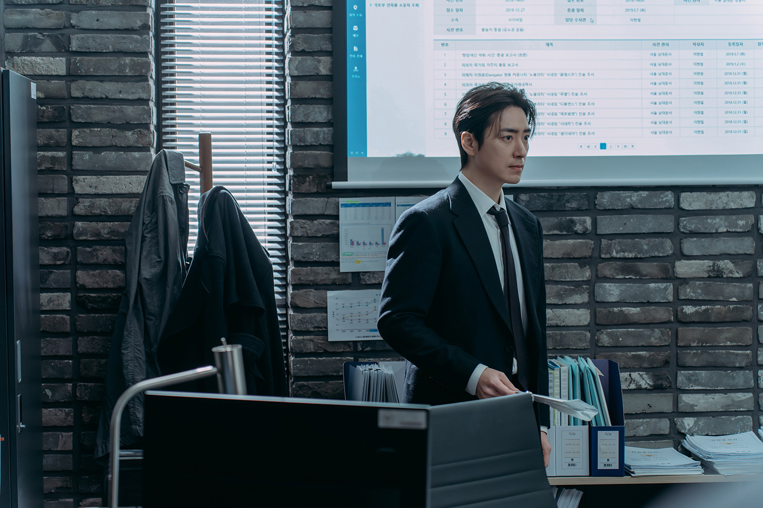 ‘레이디 두아’ 이준혁, ‘사라킴’ 사건 집요하게 쫓는 형사 무경…냉철하면서도 날카로운 면모 예고