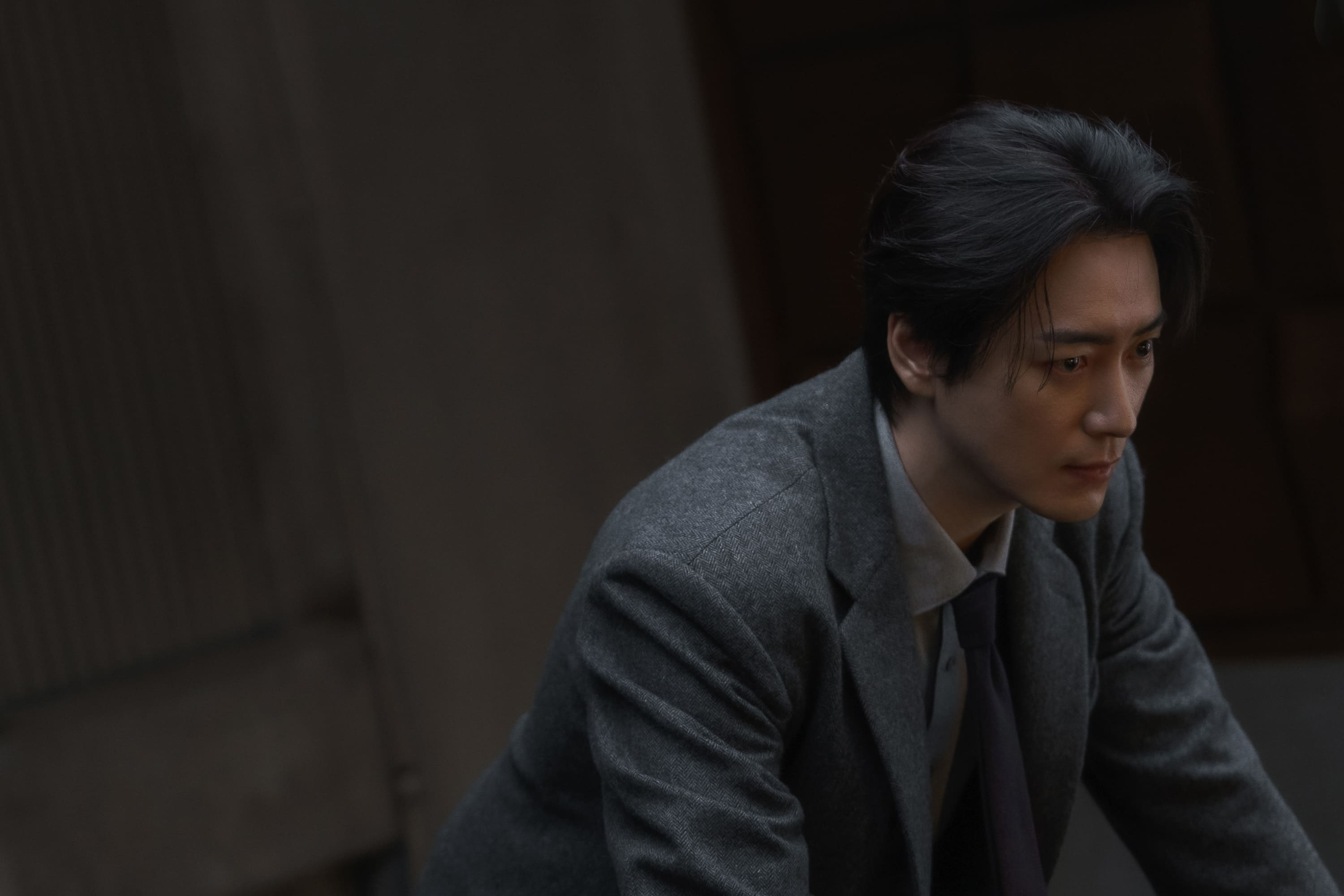 ‘레이디 두아’ 이준혁, ‘사라킴’ 사건 집요하게 쫓는 형사 무경…냉철하면서도 날카로운 면모 예고